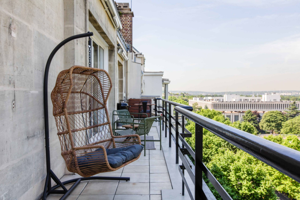 5 conseils de nettoyage et d’entretien pour préparer votre balcon pour l’été